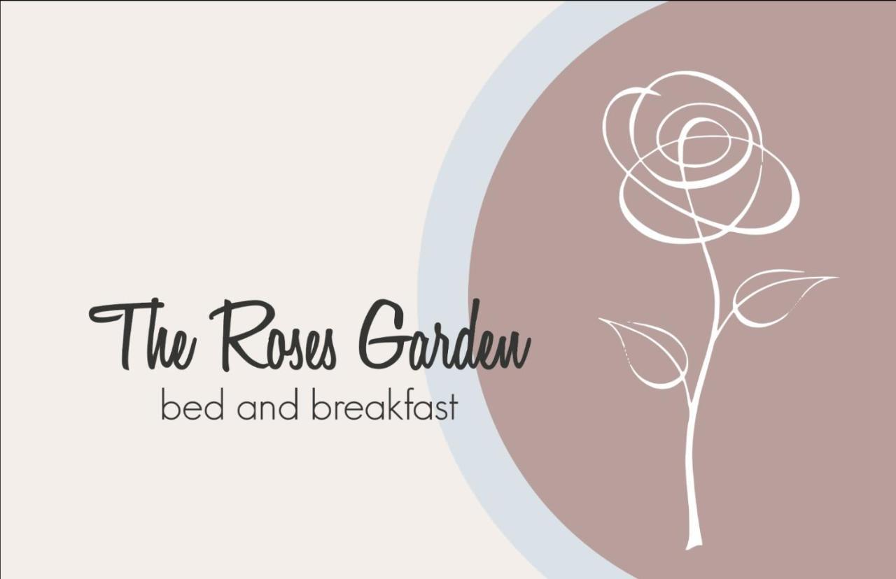 The Roses Garden Acomodação com café da manhã La Maddalena  Exterior foto